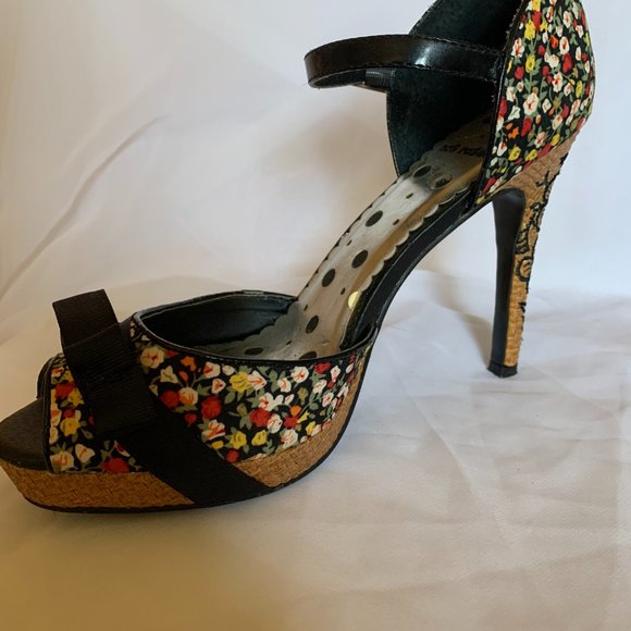 "Not Rated" high heeled shoes   from Balisi (Size 9) - Picture 3 of 6